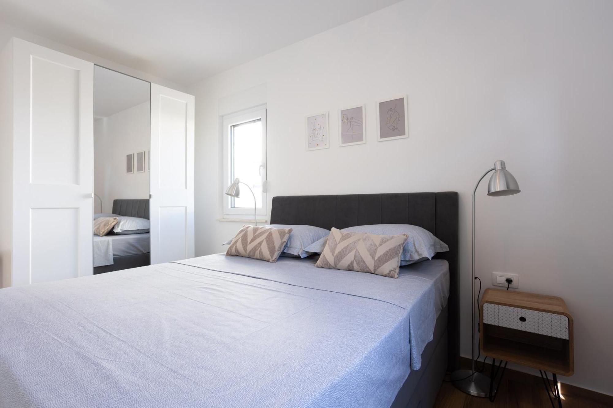 La Petit Apartment Trogir Bagian luar foto