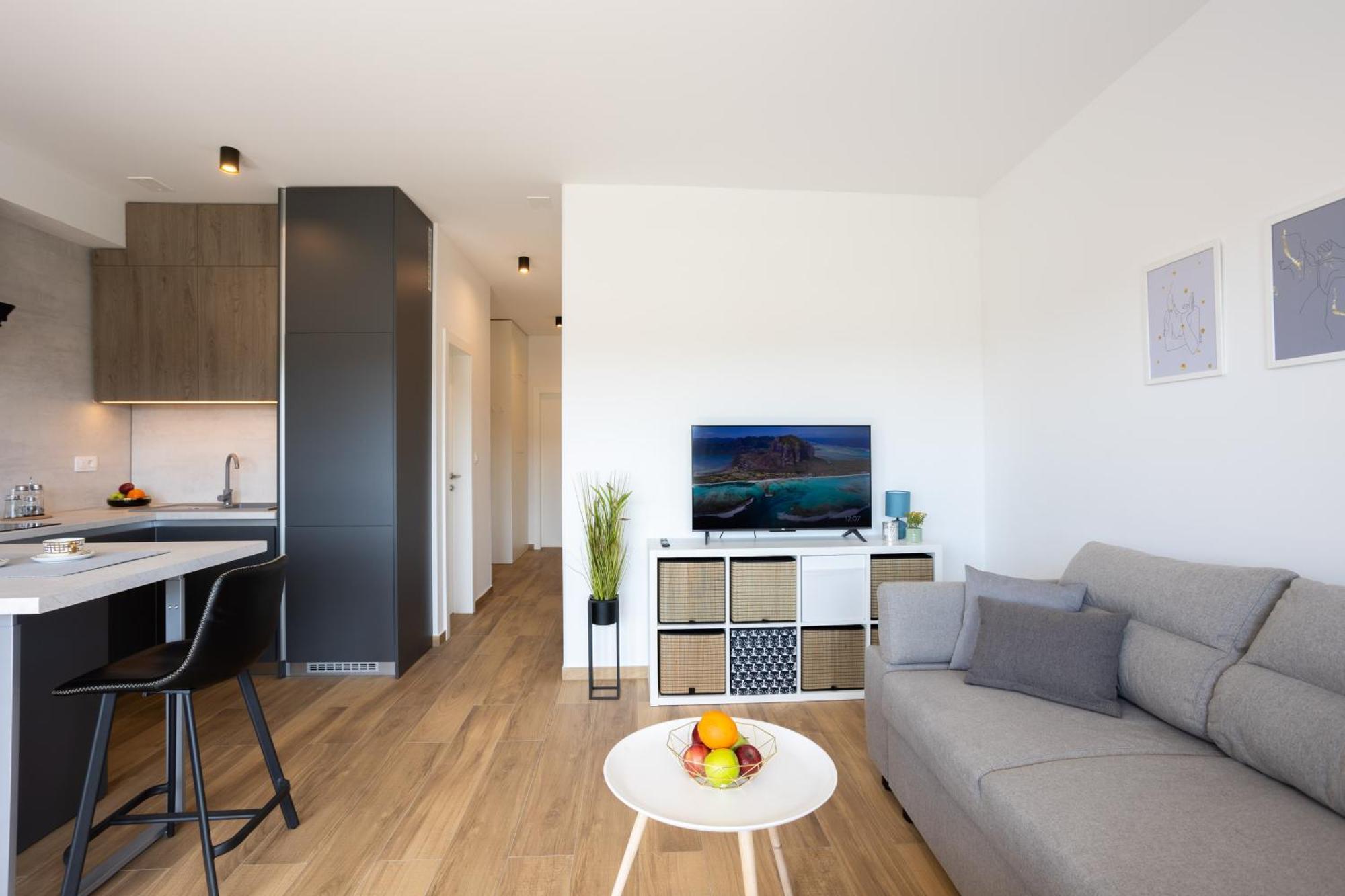La Petit Apartment Trogir Bagian luar foto
